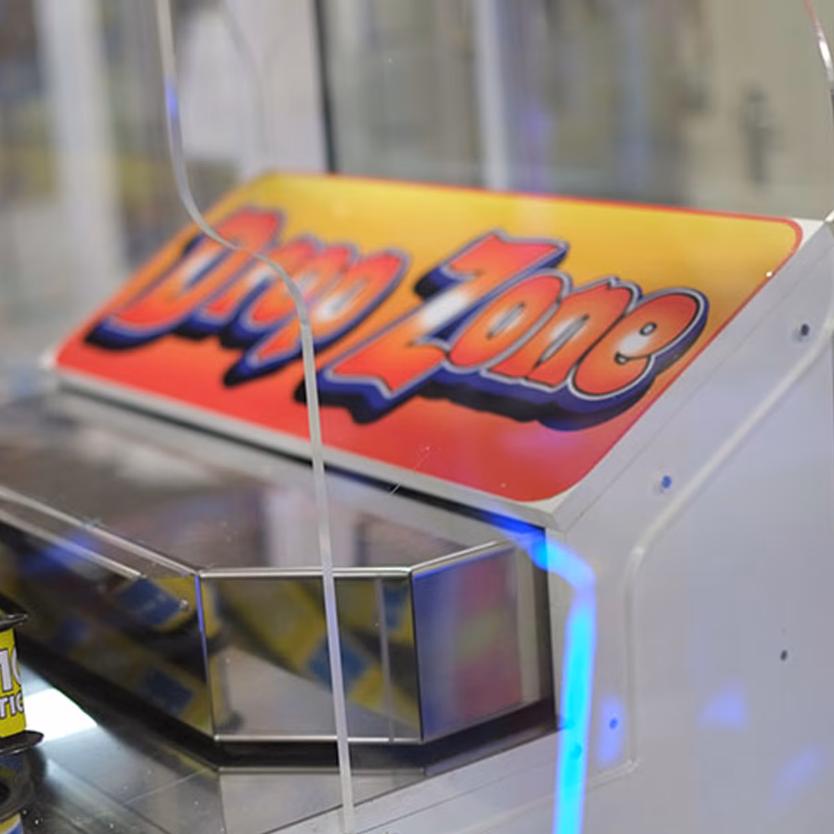 Elaut Cosmic XL Bonus Crane Claw Machine Arcade Game
